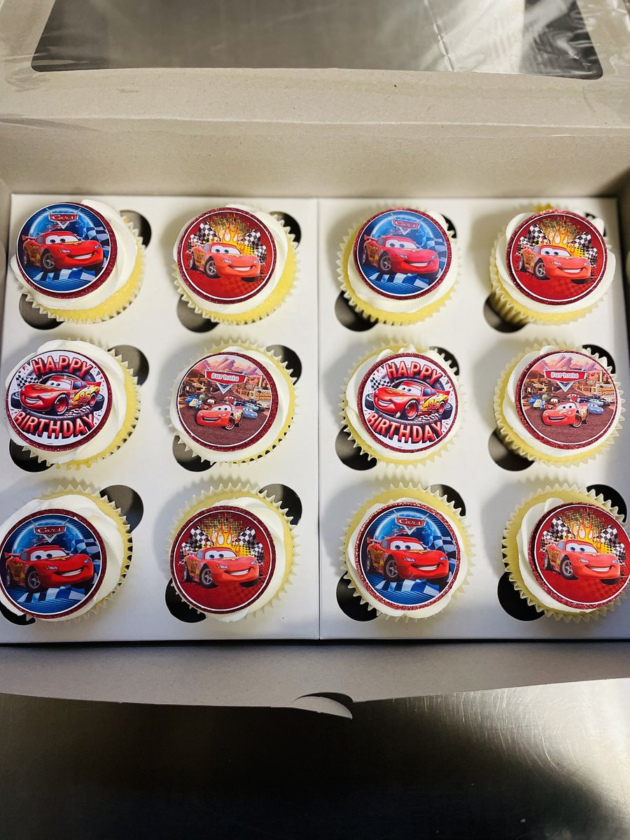 Kids party packs and cupcakes for school ✨
Contact us on 0849097319 for enquiries 
#kidsparty #cupcakes #pretoria #partypacks #ramadimetjacreations