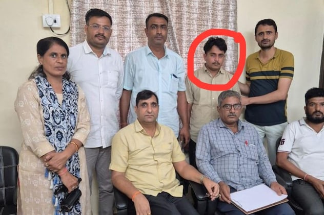 ACB Action: नगर पालिका स्टोर इंचार्ज पर एसीबी का शिकंजा, 15 हजार कमीशन लेते रंगे हाथ गिरफ्तार rajasthan.ndtv.in/rajasthan-news…