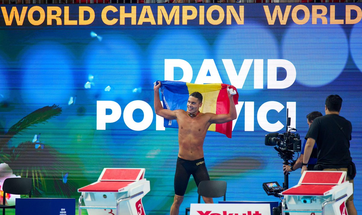Campion mondial!
David Popovici continuă să scrie istorie! 
După cursa fenomenală în proba de 200 m, David uimește încă o dată.
A câștigat medalia de aur la Campionatul Mondial de Natație, în proba de 100 de metri liber, doborând recordul competiției!
Felicitări, David!