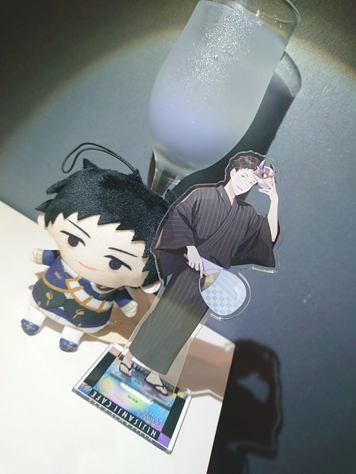 muu_nidone's tweet photo. 推しカクテルも作ってもらいました⸜❤︎⸝‍

・カルピスベース
・ブルーキュラソー
・すみれのリキュール
・梅

☆ここがポイント☆
・花のお酒が多いことで紳士らしさを演出
・梅の花言葉:努力、忍耐 https://t.co/09XPanYxwp