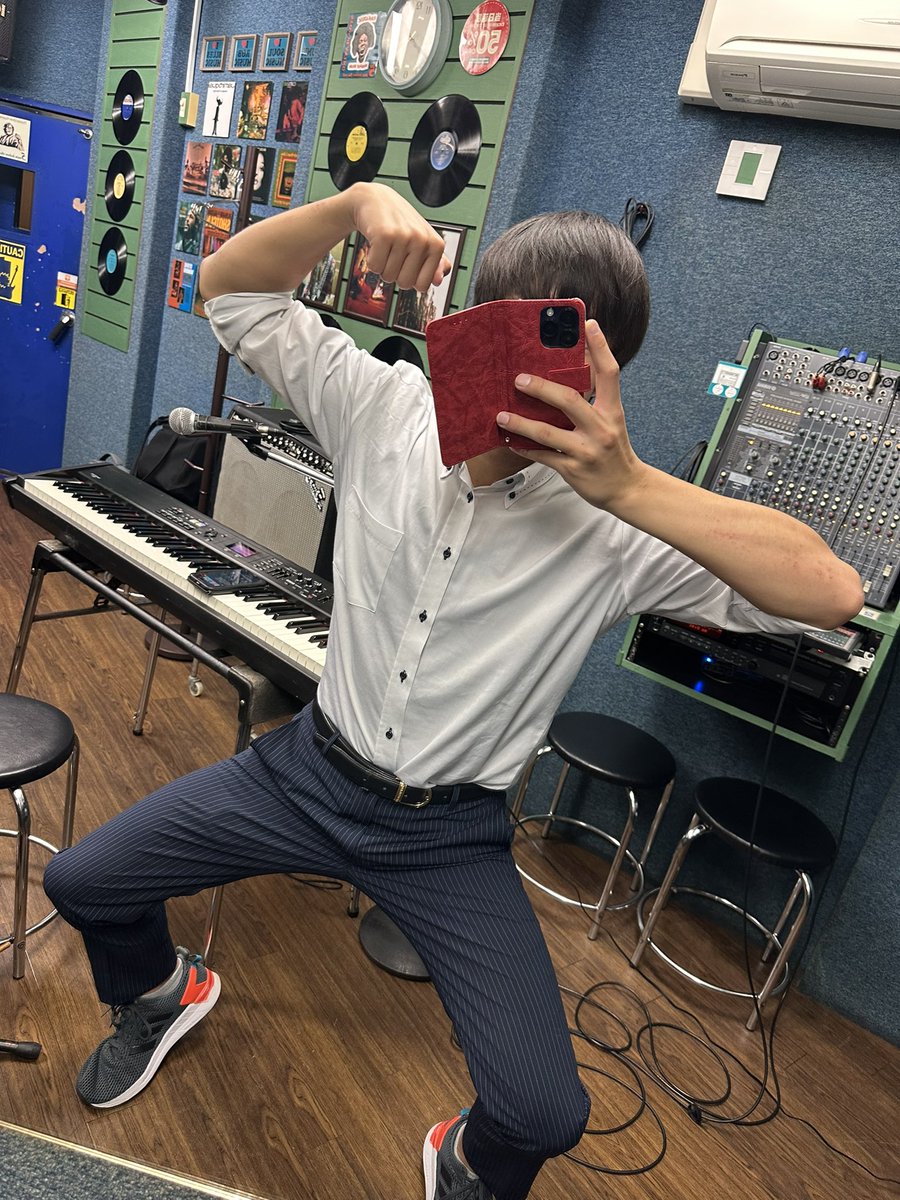 kenP_100401's tweet photo. んああああああああぁぁぁ！！！！

キーボード弾きますうううう！！

このライブのために最高の曲作ったので、来てなくても来てても楽しみにしてください。
多分後日動画Upします。🎹 https://t.co/LuWNjt8ws0
