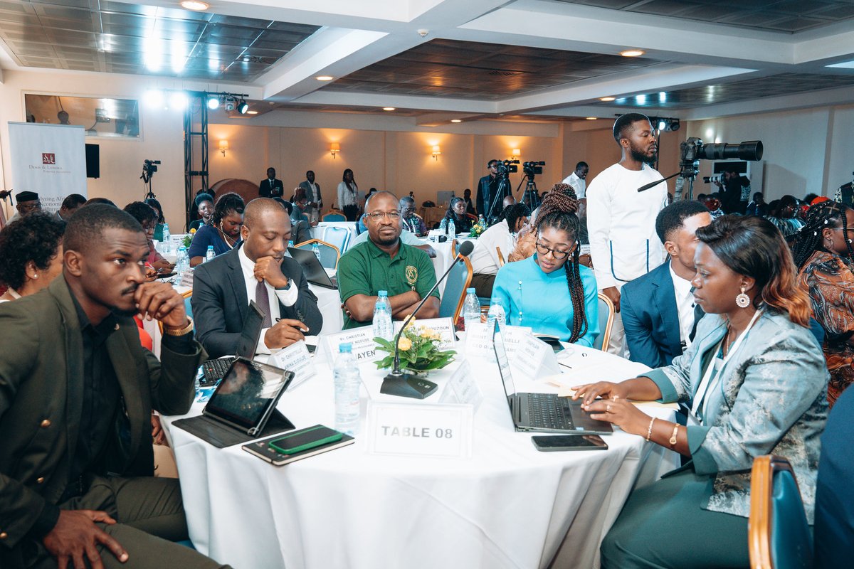 NkafuPolicyInst's tweet photo. Over 250 leaders converge in Yaoundé for #2025ThinkTankWeek (Aug 4–8). From youth leadership to executive training &amp; policy talks, we’re bridging civil society &amp; governance in Central Africa.
Together, let's reshape the future.
🔗https://t.co/g2s10AO8Bu
#2025EMLP #2025CATTF https://t.co/w8IJz2FPzR