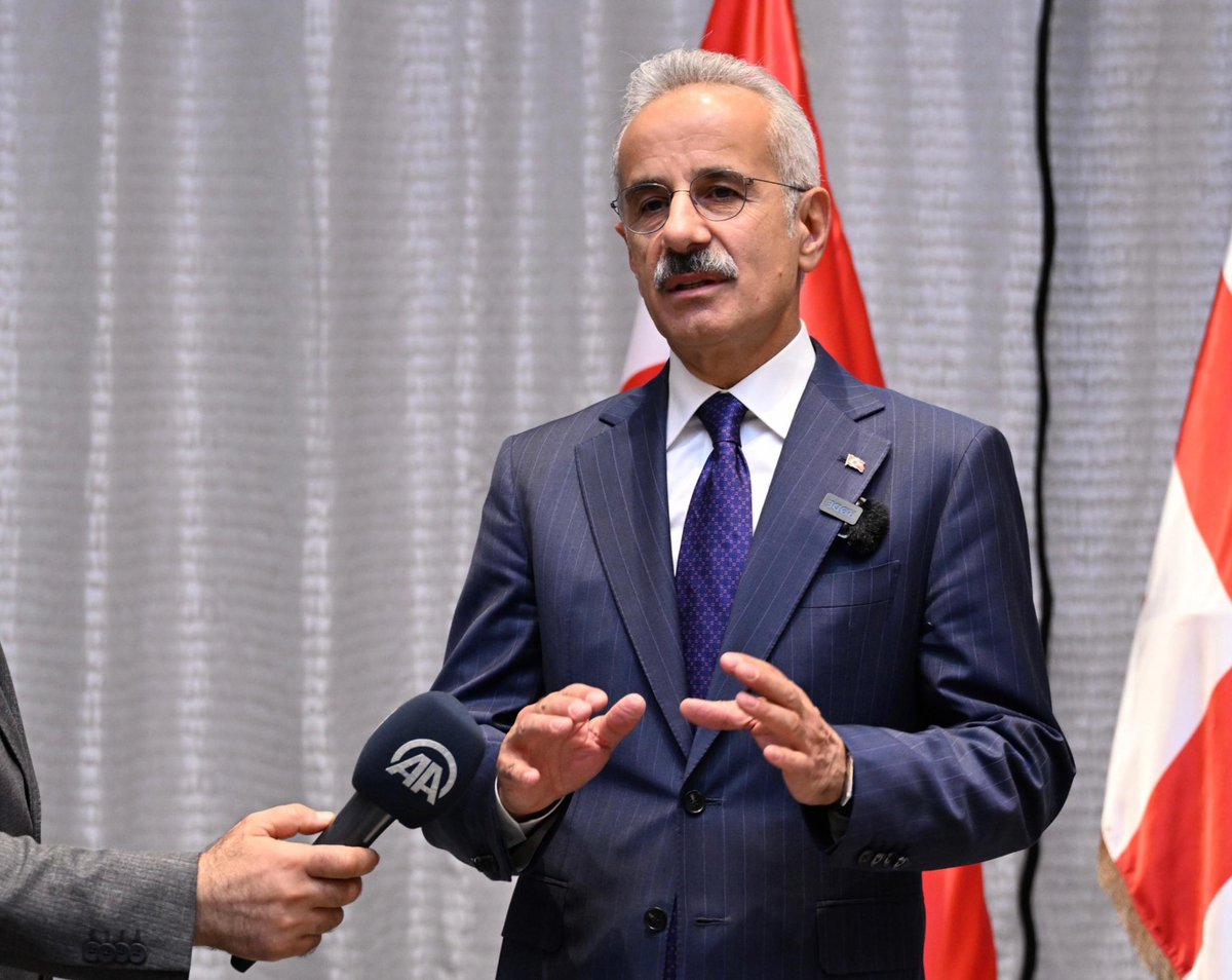 📍Tiflis

Türkiye-Gürcistan Karma Ekonomik Komisyonu 6. Dönem Toplantısı’nı gerçekleştirdik. 

Özellikle Orta Koridor’un etkinliği, Bakü-Tiflis-Kars Demiryolu ve Serbest Ticaret Anlaşması’nın kapsamının genişletilmesi yönündeki adımlar bölgemizin istikrarı ve refahı açısından