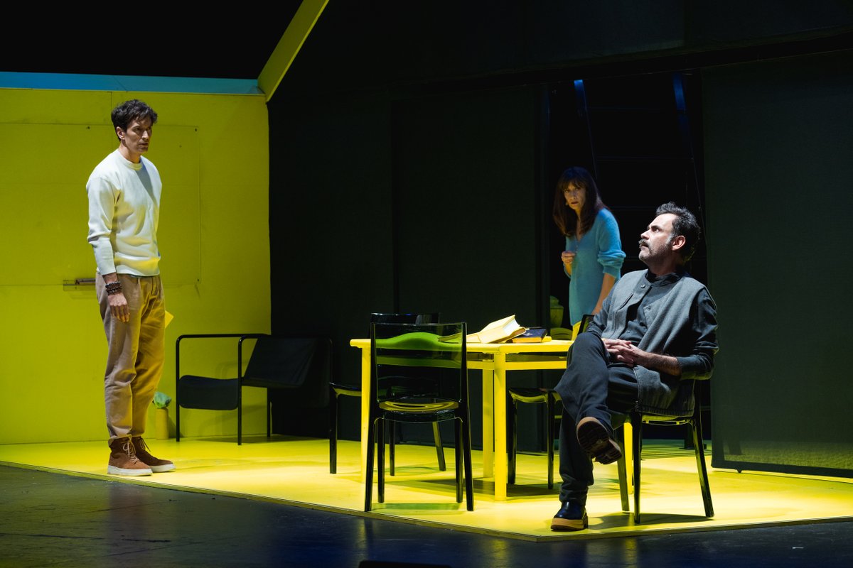 Teatre El Musical (@teatreelmusical) on Twitter photo Esta #TEMporadaTOP hem viscut el teatre que deixa empremta. 🟧 El millor teatre, el que travessa, el que remou, el que qüestiona i ens transforma. 🟨
#TeatreElMusical #TeatresdeValencia #ElsNostres Esta #TEMporadaTOP hem viscut el teatre que deixa empremta. 🟧 El millor teatre, el que travessa, el que remou, el que qüestiona i ens transforma. 🟨
#TeatreElMusical #TeatresdeValencia #ElsNostres