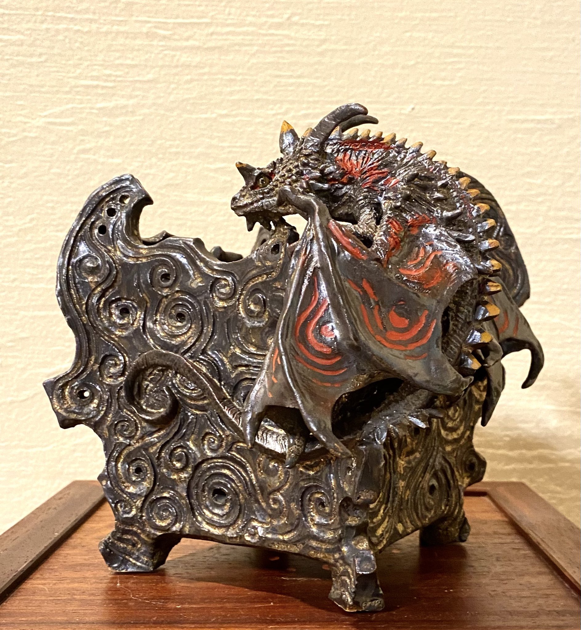 漆器 ドラゴンと虎の器　蘭鉢 龍鱗鉢 