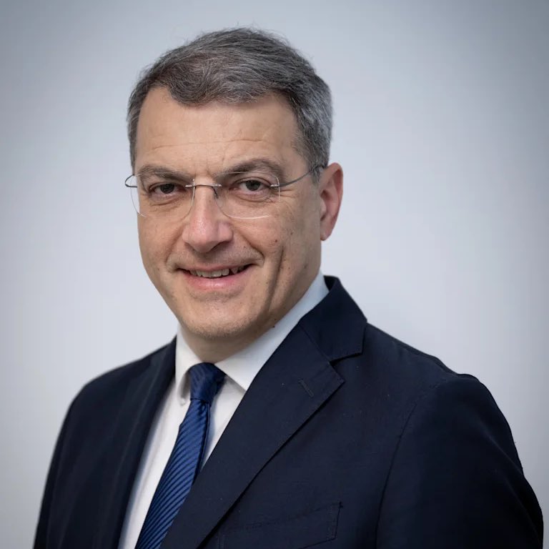 FabrizioRomano's tweet image. 🚨⚪️⚫️ Juventus GD Comolli when asked about Jadon Sancho: “We have two of the best wingers in the world like Yildiz and Conceição, plus Nico who’s an excellent player”.

“If someone leaves, we will be ready on the market”.