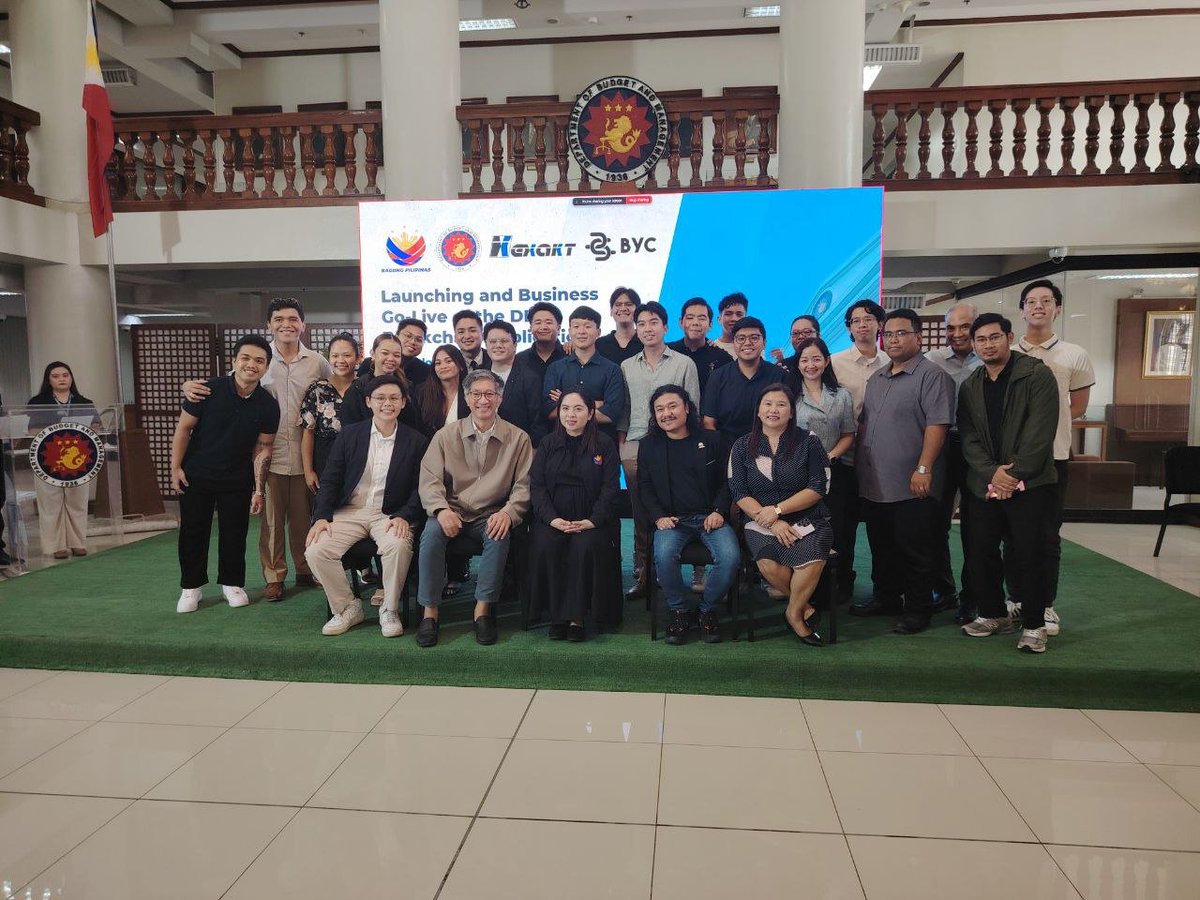 web3danaaa's tweet image. In a historic move, the Philippine government is stepping into the future 👀

Introducing Project Marissa: a blockchain-based initiative pioneered by The Department of Budget and Management (DBM) of the Philippines, ensuring public funds are traceable, transparent, and…