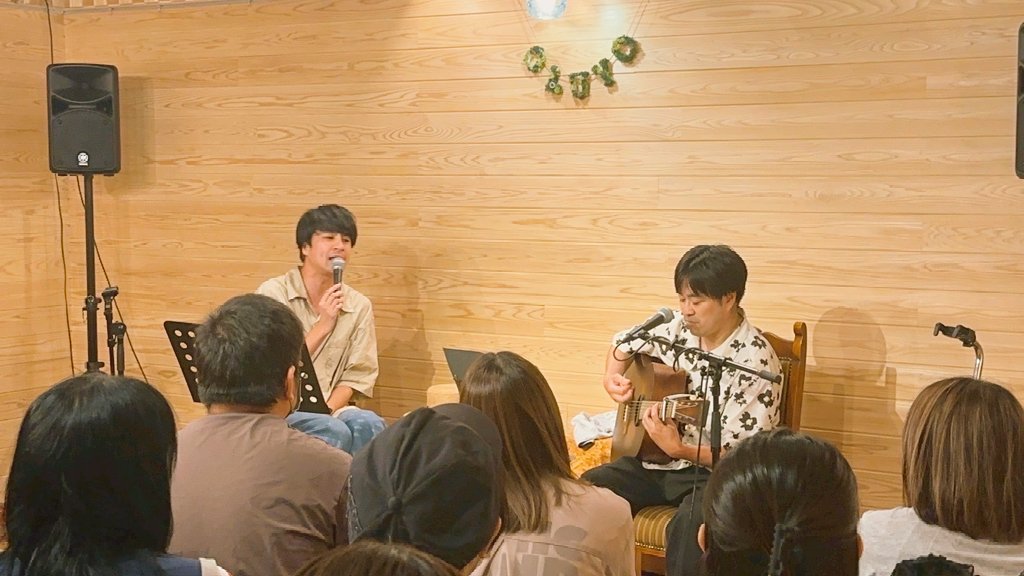thegu_fgn's tweet photo. 昨日はありがとうございました😀
OLUYOにてドリル兼ギター研究家？として康雄さんとちょんまげマンさんとご一緒させてもらいました。
楽しくて本当にあっというまでした(笑)
音楽とトーク。そしてドリル。
楽しい時間を過ごしていただけていたら嬉しいです‼️

#北島康雄
#四星球
#THE春夏秋冬 https://t.co/AFgwqPVu5j
