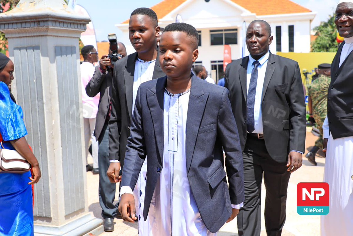 NBS Television (@nbstv) on Twitter photo PHOTOS: Prince Richard Ssemakookiro has arrived at Kibuli Mosque ahead of the prayers and celebrations to mark the 32nd Coronation Anniversary of His Majesty, Kabaka Ronald Muwenda Mutebi II.
📸 <a href="/francis_isano/">📸 Isano Francis</a>
#NBSUpdates #Amatikkira32 PHOTOS: Prince Richard Ssemakookiro has arrived at Kibuli Mosque ahead of the prayers and celebrations to mark the 32nd Coronation Anniversary of His Majesty, Kabaka Ronald Muwenda Mutebi II.
📸 <a href="/francis_isano/">📸 Isano Francis</a>
#NBSUpdates #Amatikkira32