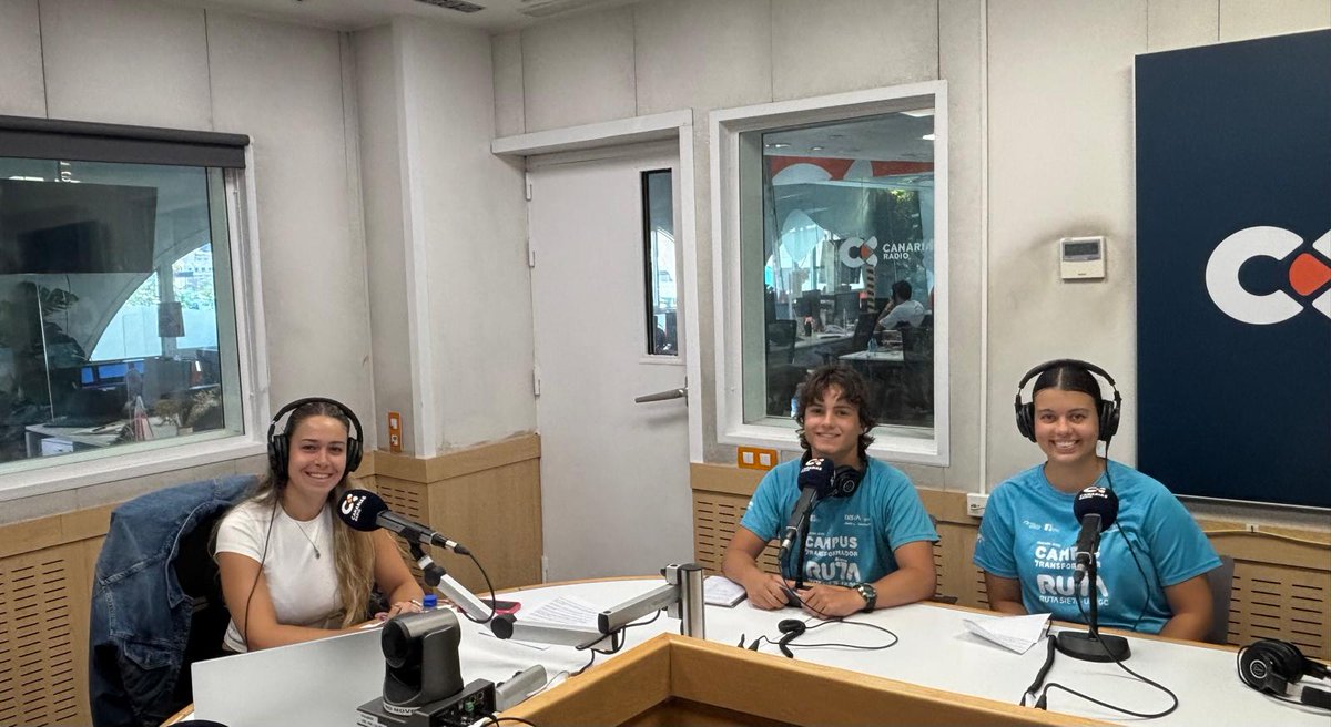 La Radio Canaria (@laradiocanaria) on Twitter photo 🟠 El 25 de julio finalizó Ruta Siete ULPGC, una experiencia que reunió a 40 estudiantes para participar en actividades de voluntariado.
➡️ En #LaAlpispaLRC, con <a href="/Andreaperezmdz/">Andrea Pérez</a>, recibimos a varios de sus participantes y organizadores.
📡rtvc.es/la-radio-canar… 🟠 El 25 de julio finalizó Ruta Siete ULPGC, una experiencia que reunió a 40 estudiantes para participar en actividades de voluntariado.
➡️ En #LaAlpispaLRC, con <a href="/Andreaperezmdz/">Andrea Pérez</a>, recibimos a varios de sus participantes y organizadores.
📡rtvc.es/la-radio-canar…