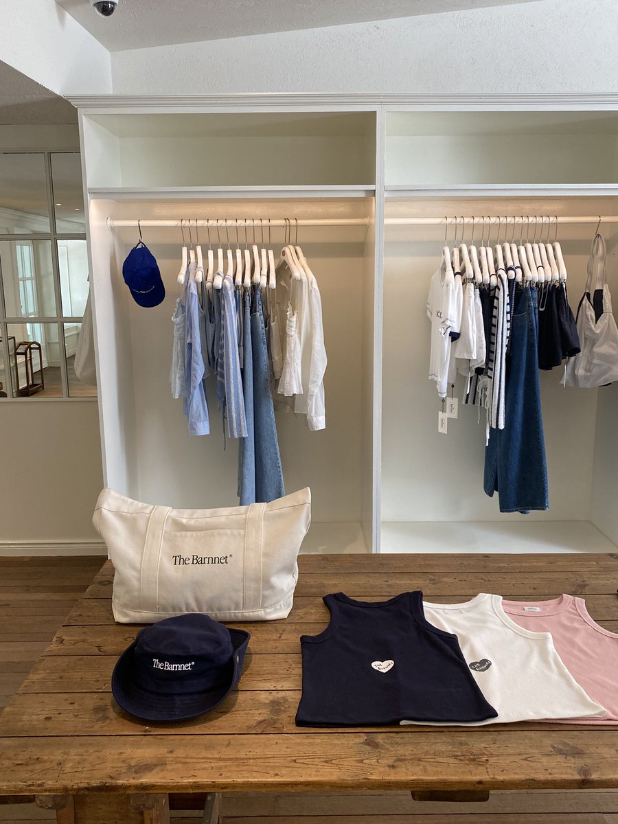 ddafm_en's tweet image. 今期のThe Barnnetにやっと行けた！色味が可愛すぎたなぁ...梨泰院の方に行くことあったら絶対に寄ることにしてる！！✨🌿
在庫ある無し激しいから、欲しい商品見つけたらすぐ買うのがオススメ！🤍