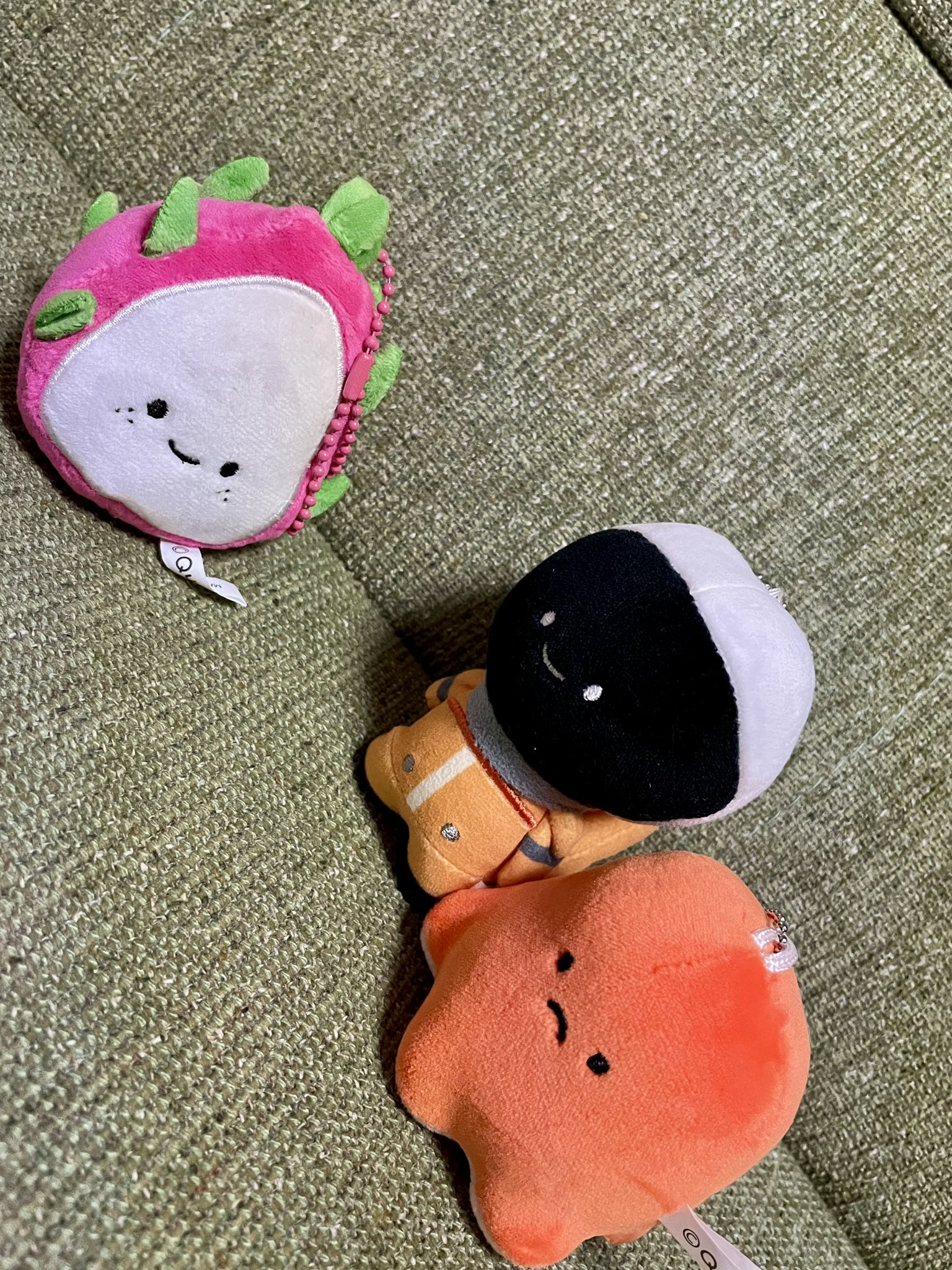 【めぐりん】ドラゴンフルーツクォーツのかばちゃん形オルゴナイ他１点 めぐりん】ドラゴンフルーツクォーツのかばちゃん形オルゴナイ他