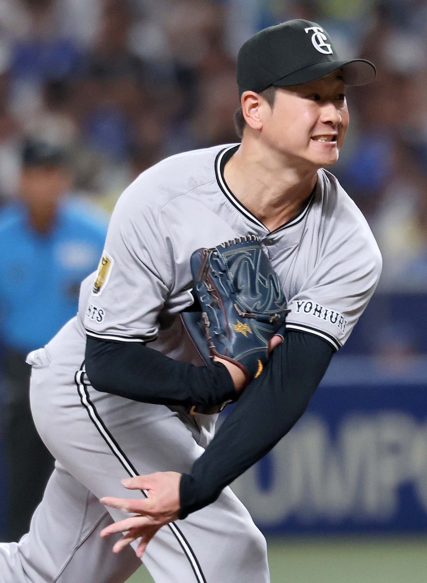 TokyoGiants's tweet photo. 【一軍】vs 中日
バンテリンドーム
(八回) G 6-4 D

5番手で中川皓太投手が登板、2死一、三塁から適時打で1点奪われたところで交代。
2死一、二塁で6番手の大勢投手が登板、後続を抑える！

#新風 #ジャイアンツ https://t.co/NuQdPGnfVW