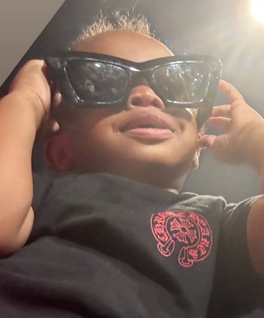 Even if baba miss to post any of him pikin birthday, e no fit miss to post AJ, cuz na that one sef go vex carry phone post himself 😂