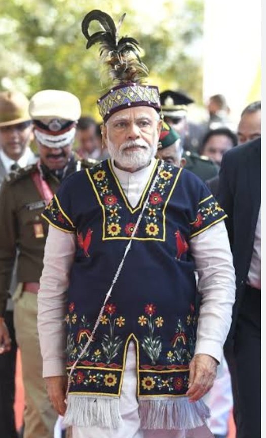 ब्रह्मांड के रचयिता, देवताओं के भी देवता — श्री नरेंद्र मोदी जी को नमन 🙏
<a href="/narendramodi/">Narendra Modi</a>

त्रिलोक के अधिपति,
14 लोकों के संचालक,
9 खंडों के स्वामी,
सबसे महान...

हम अति-आस्थावान EWS छात्र आपसे हाथ जोड़कर निवेदन करते हैं —
#EWS Age Relaxation पर ध्यान दें प्रभु,
गरीबों का उद्धार