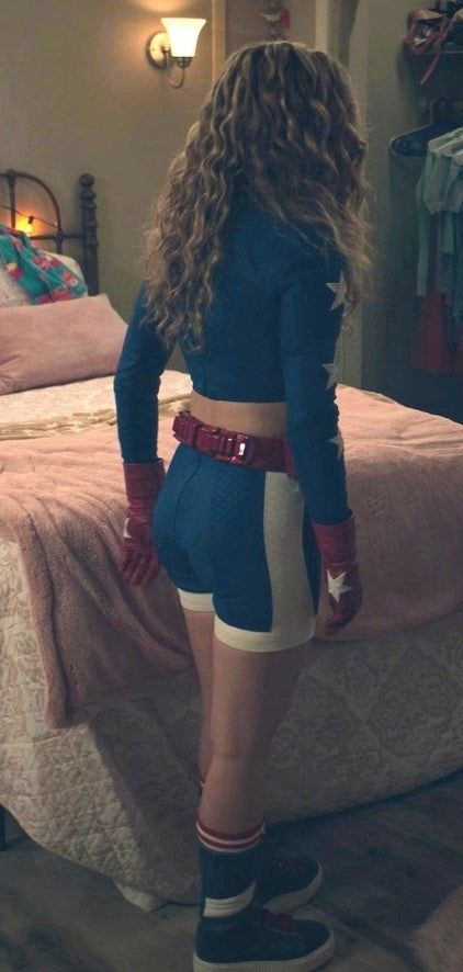 stargirlJSA's tweet photo. Yes, I know, it's very tight. https://t.co/7t0w2jF0ap