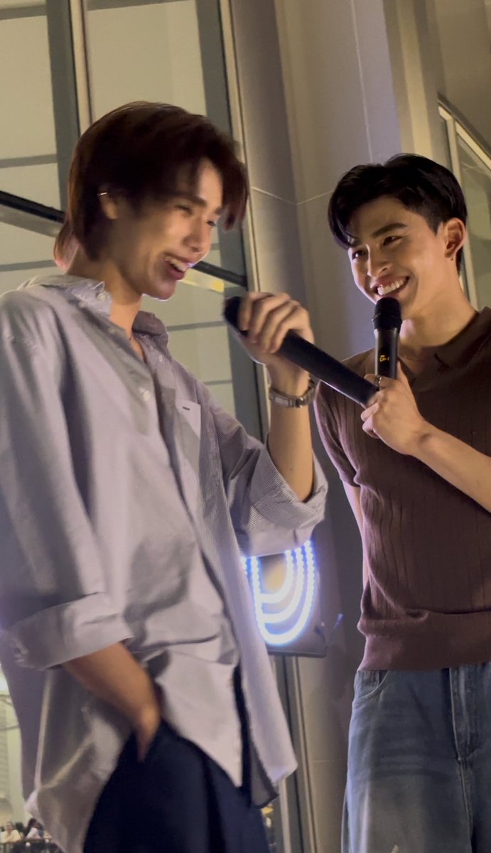 phuinlovee's tweet image. Wherever you are, you’ll always be my 𝙝𝙤𝙢𝙚.
Love keeps 𝘨𝘳𝘰𝘸𝘪𝘯𝘨 as time goes by, and so will my love for you—it’ll keep growing, becoming even 𝙜𝙧𝙚𝙖𝙩𝙚𝙧.

I don’t know when 𝘧𝘰𝘳𝘦𝘷𝘦𝘳 will be, but as long as i 𝙡𝙞𝙫𝙚, my love will 𝘴𝘵𝘢𝘺 with you.