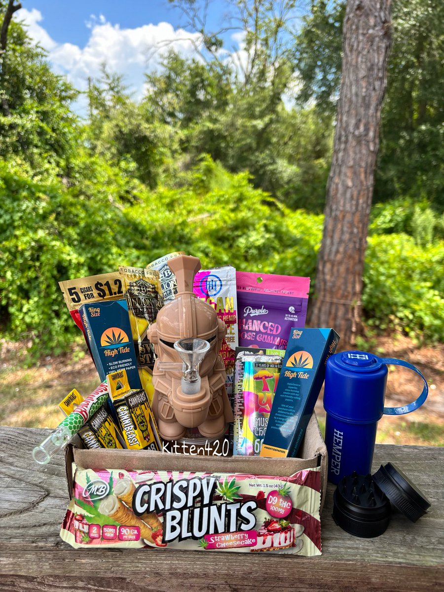 Kitten ^โขโฉโข^ (@kittennn_420) on Twitter photo ๐จ 420 GIVEAWAY ALERT! ๐จ 
Win a ๐ฅ Mandalorian bong, my fave HighTides cones, a glass blunt, & more! 
๐ To enter:  
1๏ธโฃ Like & RT this post 
2๏ธโฃ Follow me 
3๏ธโฃ Tag as many friends as you want! 
Giveaway runs until Tue, 8/05. Good luck! ๐ U.S & Canada only 
#CannabisCommunity ๐จ 420 GIVEAWAY ALERT! ๐จ 
Win a ๐ฅ Mandalorian bong, my fave HighTides cones, a glass blunt, & more! 
๐ To enter:  
1๏ธโฃ Like & RT this post 
2๏ธโฃ Follow me 
3๏ธโฃ Tag as many friends as you want! 
Giveaway runs until Tue, 8/05. Good luck! ๐ U.S & Canada only 
#CannabisCommunity