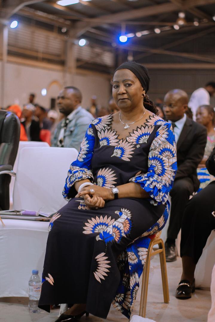EderNsiala's tweet photo. Matinee d’échanges entre L’hon. Princesse Inamizi Munongo avec les femmes et les leaders d’opinion du territoire de Lubudi, ce 31 juillet à la salle Lupeto de Fungurume. https://t.co/PmlcUxugCg