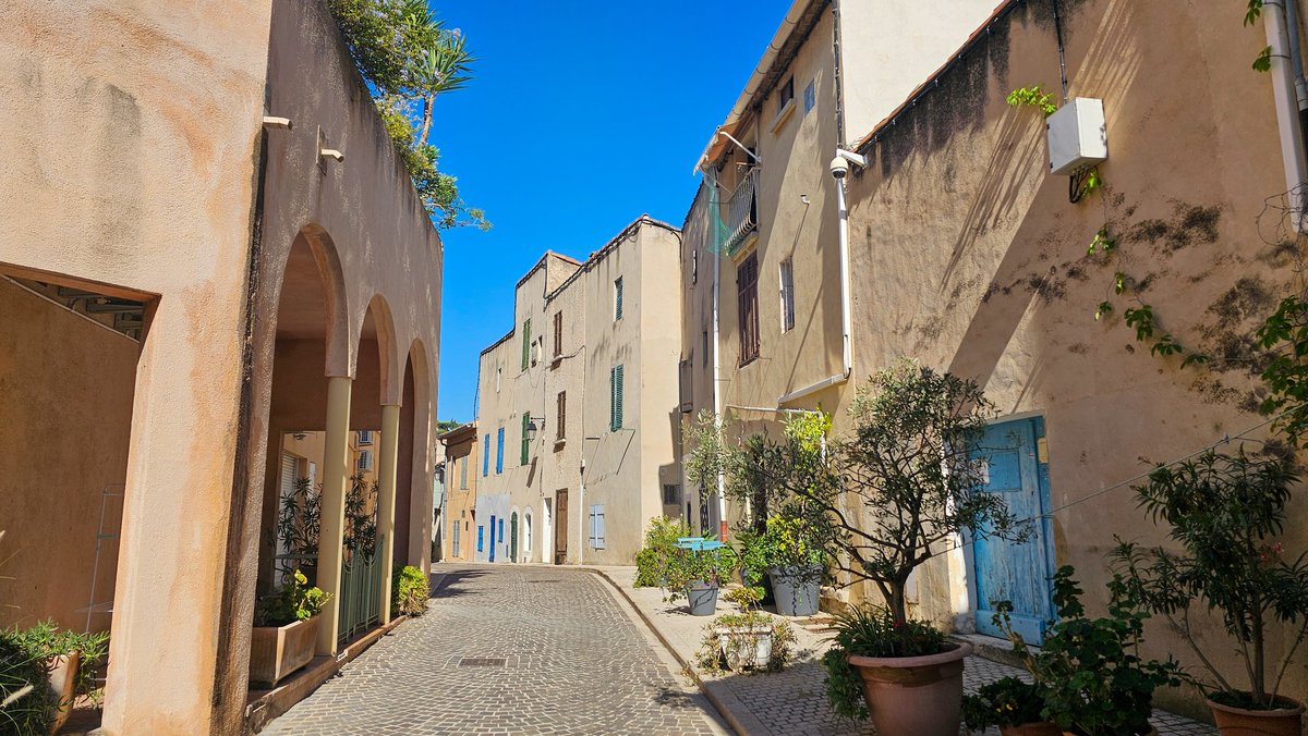 ARINA🇱🇺 tweet media