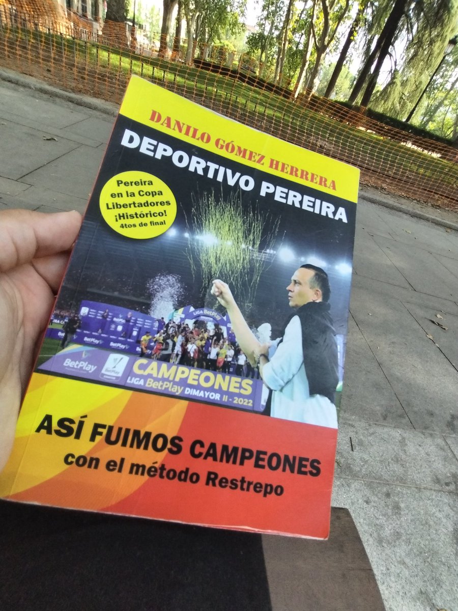 Siempre será un placer, de cualquier manera, recordar ese momento 🥹

🤓📖

<a href="/danilopregonero/">Danilo Gómez Herrera PREGONERO</a> <a href="/elmago_b/">Mauricio Gómez Buriticá</a>
<a href="/pablisho13/">Pablo Bohórquez</a>