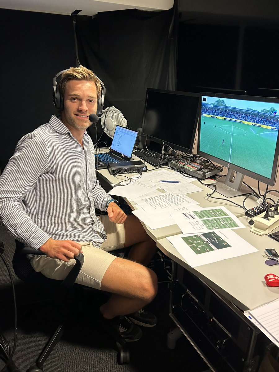 Christoffer Hafsås (@christofferhafs) on Twitter photo Perfekt oppvarming til den viktige runden i lokalfotballen på lørdag!
Vinnaren av dagens kamp møter Brann i neste kvalikkrunde i Europaligaen 💥
🟡⚫️Häcken - Anderlecht ⚪️🟣
📺<a href="/direktesport/">Direktesport</a> / <a href="/BA_no/">Bergensavisen</a> kl 19.00 Perfekt oppvarming til den viktige runden i lokalfotballen på lørdag!
Vinnaren av dagens kamp møter Brann i neste kvalikkrunde i Europaligaen 💥
🟡⚫️Häcken - Anderlecht ⚪️🟣
📺<a href="/direktesport/">Direktesport</a> / <a href="/BA_no/">Bergensavisen</a> kl 19.00
