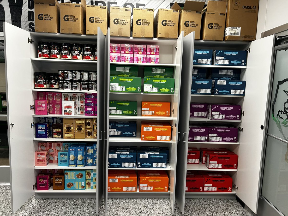 Huge THANK YOU to <a href="/LegendaryFoods1/">Legendary Foods</a>  and <a href="/DragonTDClub/">Dragon Tradition Club</a> for fueling our Dragons! Huge variety of high protein snacks to keep our athletes ready to go!