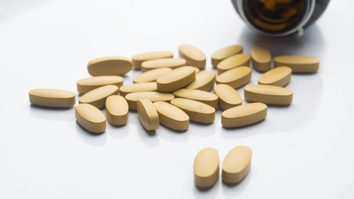 Einstein Research led by William R. Jacobs Jr., Ph.D., and Catherine Vilcheze, Ph.D. : Vitamin C Boosts Treatment Efficacy of Drug-Resistant Tuberculosis

Read more at bit.ly/4ofxn0Z.