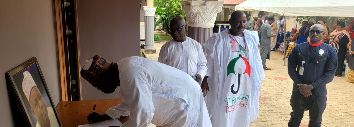 Paid a condolence visit to the family of late Hon. Yohanna Chindo, former Commissioner under H.E. Namadi Sambo. A man of integrity and service, his legacy will endure. May his soul rest in peace.