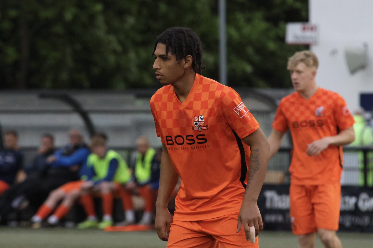 NEW SIGNING! ✍️

Kanye Moyo steps up to the first team!

Kanye has progressed from <a href="/HWFC_Devs/">Hartley Wintney -Development Team</a> while having already played first team football at Steps 4/5. He has had a great pre-season with the first team!

Congratulations <a href="/ksmoyoo/">KanyeMoyo</a>, can’t wait to see you in action! 🤝

#UTR🧡