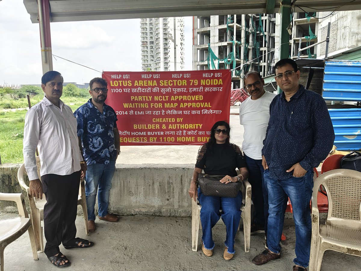 JayPrakshJha's tweet photo. #Lotus Arena projects Noida 79, Looted by Builder Nirmal Singh,cheated by Noida Authority, delayed in NCLT ,map approval, HC, CBI , victims r1100 HB since2014 @aajtak @AmitShah @DDNewslive @cbic_india @AllahabadC @ndtvindia @AmarUjalaNews @DainikBhaskar @JagranNews @TheLallantop https://t.co/NblxthWIGo