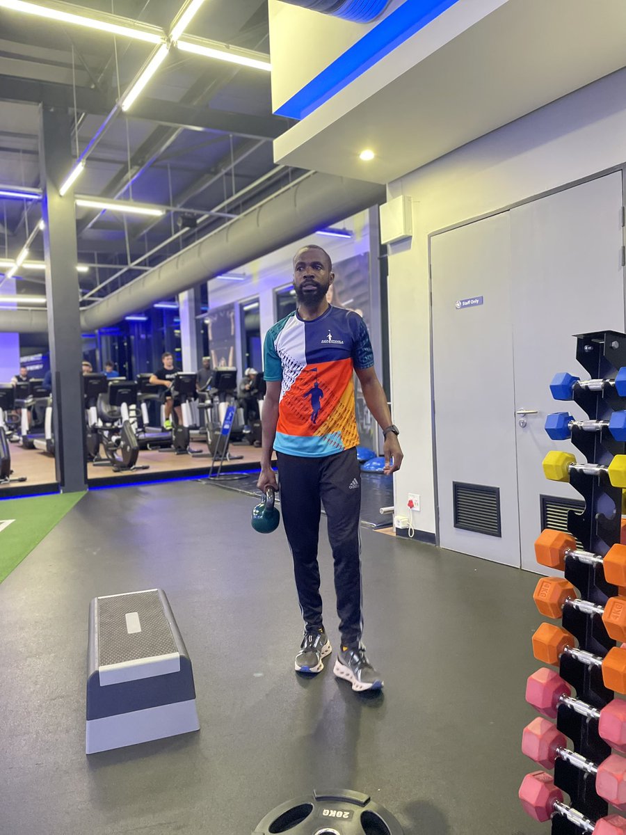 Mhandla_B's tweet photo. The training for the October marathon is starting to take shape.
Monday recovery run and strength session:
#runlearnshare
#trusttheproccess
#skhindigang https://t.co/6u3Gl3B3vA
