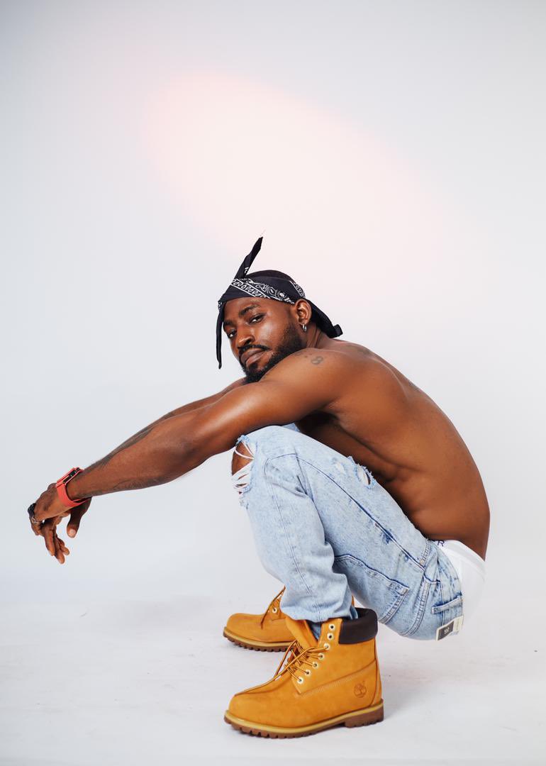 Man fine, fresh con sabi rap join!!! 
To even top it all it’s his Birthday 

<a href="/realafolabii/">AFÒLABII The Blessed</a> you gave us “REALITY AND PASSION” Album on your birthday 🎂 
May your days be long on this day and forever!