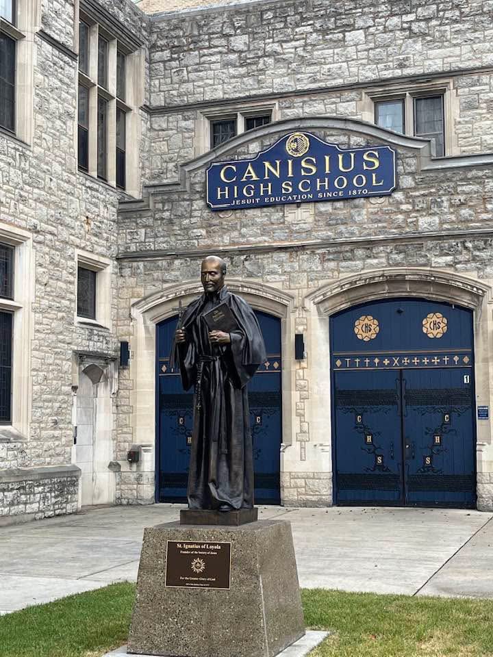 CoachHWolf's tweet image. As I reflect on the Feast of St. Ignatius of Loyola, I’m grateful to have been educated in the Jesuit Tradition through @CanisiusHS and @JohnCarrollU. Those 8 years have taught me to Care for The Whole Person, Pursue Excellence, and Stay Committed to Learning. 

#AMDG #LT4