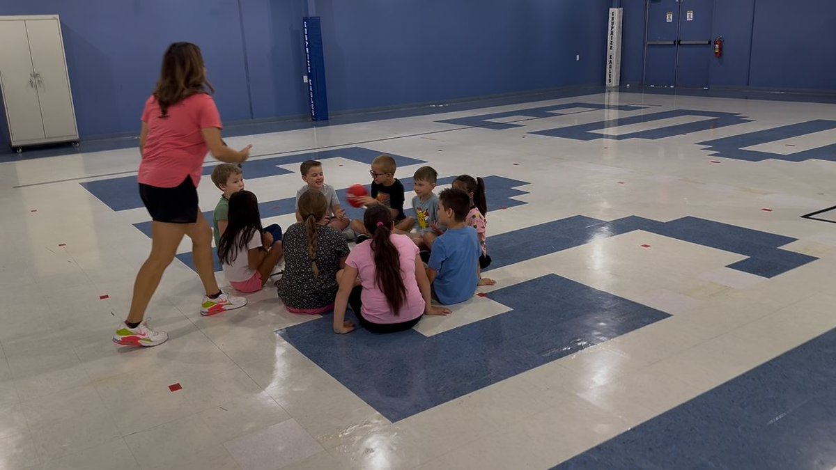EDUPRIZE's tweet photo. 💥 Energy, effort &amp; encouragement—just a few things you’ll find in PE at EDUPRIZE Gilbert! 🙌🏽💪
Our students are building skills and character every day. 🏃‍♀️🎯🎓
👉 https://t.co/OCv9Ss3id0
#EDUPRIZE #GilbertCharterSchool #K12Education #PEInAction #LeadershipInLearning https://t.co/bokHaKJsH3