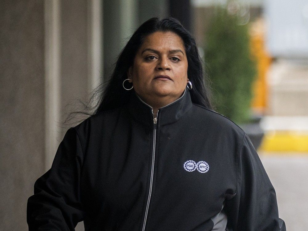 Feds lose fight to declare health and safety officers as management ottawasun.com/public-service…