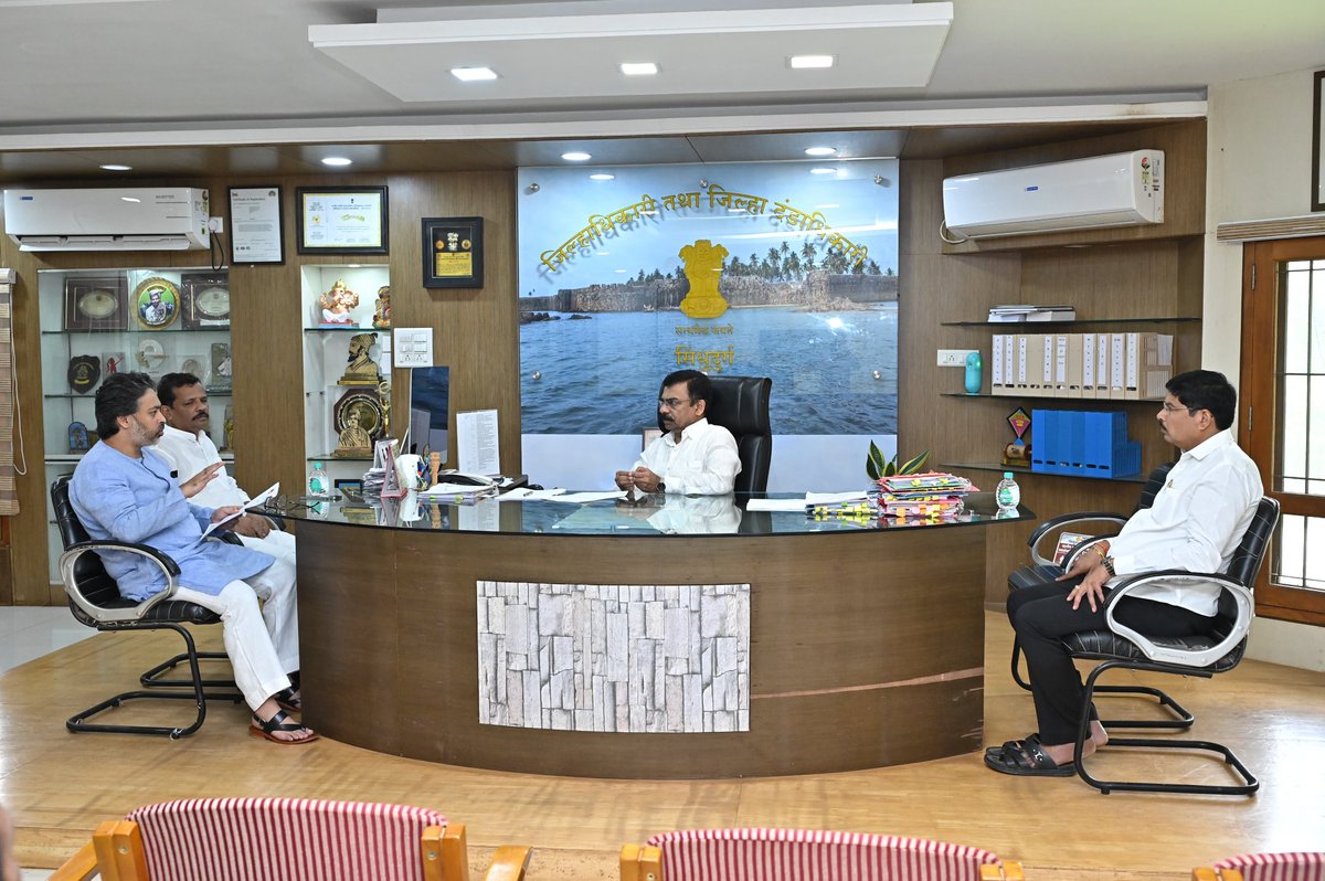 Nilesh N Rane (@meneeleshnrane) on Twitter photo рдЖрдЬ рд╕рд┐рдВрдзреБрджреБрд░реНрдЧ рдЬрд┐рд▓реНрд╣рд╛рдзрд┐рдХрд╛рд░реА рдХрд╛рд░реНрдпрд╛рд▓рдпрд╛рдд рдЬрд┐рд▓реНрд╣рд╛рдзрд┐рдХрд╛рд░реА рд╢реНрд░реА. рдЕрдирд┐рд▓ рдкрд╛рдЯреАрд▓ рдпрд╛рдВрдЪреНрдпрд╛рд╕реЛрдмрдд рдмреИрдардХ рдкрд╛рд░ рдкрдбрд▓реА.
рдпрд╛рд╡реЗрд│реА рдорд╛рдЭреНрдпрд╛ рдХреБрдбрд╛рд│-рдорд╛рд▓рд╡рдг рд╡рд┐рдзрд╛рдирд╕рднрд╛ рдорддрджрд╛рд░рд╕рдВрдШрд╛рддреАрд▓ рд╡рд┐рд╡рд┐рдз рд╡рд┐рдХрд╛рд╕рдХрд╛рдорд╛рдВрдмрд╛рдмрдд рддрд╕реЗрдЪ рдкреНрд░рд▓рдВрдмрд┐рдд рдкреНрд░рд╢реНрдирд╛рдВрд╡рд░ рд╕рдХрд╛рд░рд╛рддреНрдордХ рдЪрд░реНрдЪрд╛ рдХрд░рдгреНрдпрд╛рдд рдЖрд▓реА. рдЖрдЬ рд╕рд┐рдВрдзреБрджреБрд░реНрдЧ рдЬрд┐рд▓реНрд╣рд╛рдзрд┐рдХрд╛рд░реА рдХрд╛рд░реНрдпрд╛рд▓рдпрд╛рдд рдЬрд┐рд▓реНрд╣рд╛рдзрд┐рдХрд╛рд░реА рд╢реНрд░реА. рдЕрдирд┐рд▓ рдкрд╛рдЯреАрд▓ рдпрд╛рдВрдЪреНрдпрд╛рд╕реЛрдмрдд рдмреИрдардХ рдкрд╛рд░ рдкрдбрд▓реА.
рдпрд╛рд╡реЗрд│реА рдорд╛рдЭреНрдпрд╛ рдХреБрдбрд╛рд│-рдорд╛рд▓рд╡рдг рд╡рд┐рдзрд╛рдирд╕рднрд╛ рдорддрджрд╛рд░рд╕рдВрдШрд╛рддреАрд▓ рд╡рд┐рд╡рд┐рдз рд╡рд┐рдХрд╛рд╕рдХрд╛рдорд╛рдВрдмрд╛рдмрдд рддрд╕реЗрдЪ рдкреНрд░рд▓рдВрдмрд┐рдд рдкреНрд░рд╢реНрдирд╛рдВрд╡рд░ рд╕рдХрд╛рд░рд╛рддреНрдордХ рдЪрд░реНрдЪрд╛ рдХрд░рдгреНрдпрд╛рдд рдЖрд▓реА.