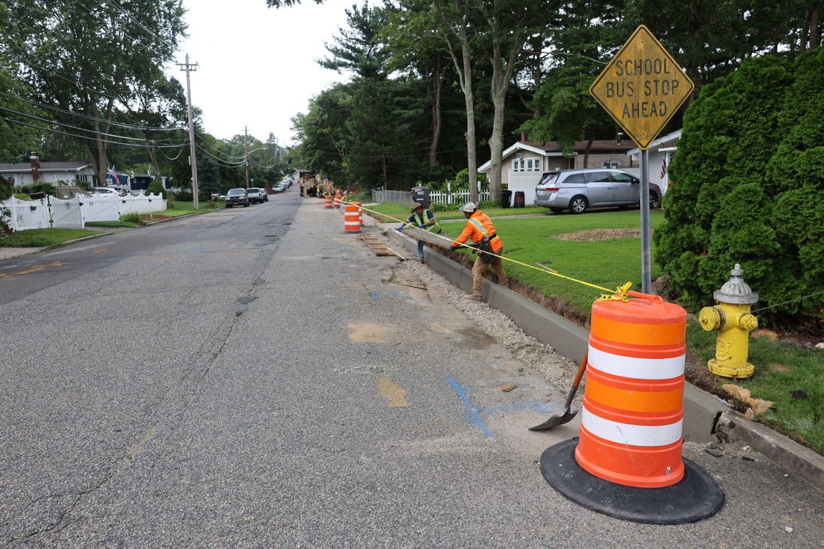 Crews are working in a Ronkonkoma paving project, replacing damaged concrete curbing, sidewalk and aprons &amp; inspecting drains. Once this paving preparation work is completed, the following roadways will be resurfaced: Maplecrest Drive South, Kayron Drive &amp; Joel Court. #longisland