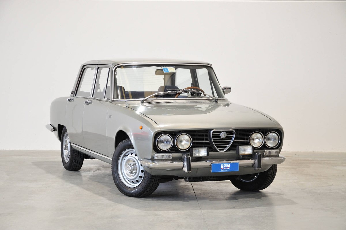 The Alfa Romeo 2000  is a luxury auto made by Italian car maker Alfa Romeo between 1958 and 1962, as a successor to the 1900 Super. It was replaced in 1962 by the Alfa Romeo 2600.
