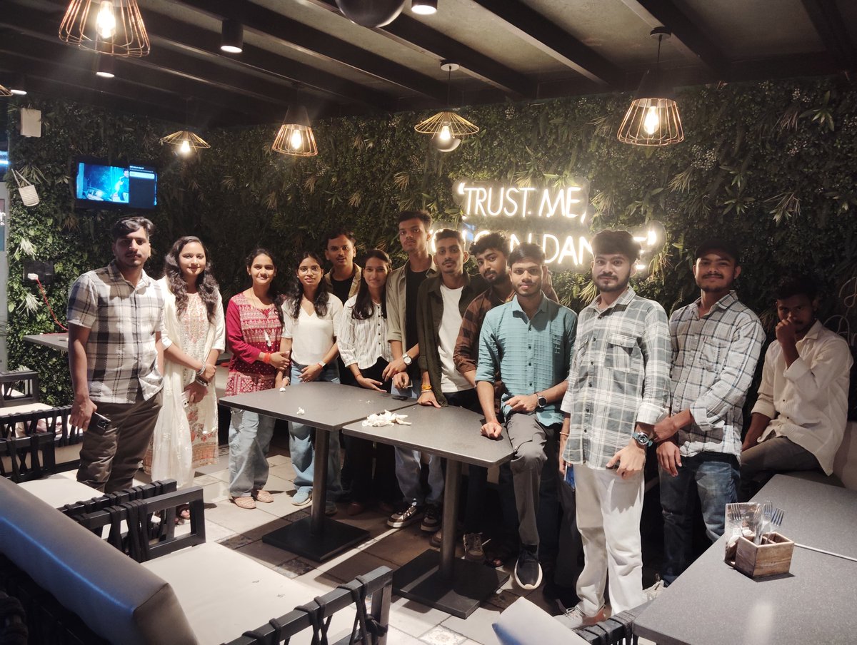 DevAnvesh0's tweet photo. 🎉 Successfully hosted the "10 Years of Ethereum – India Community Meetup" 🇮🇳💜
A big thank you to everyone who showed up with energy, ideas, and love for Ethereum!
Grateful to @ethereumfndn  @ethereum  for supporting communities like ours.

#EthereumDecade #Eth10Years https://t.co/ahYCkQCogQ