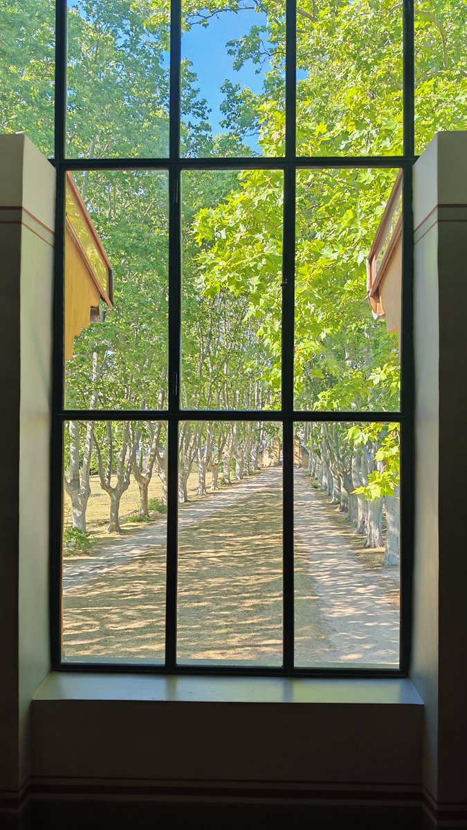 Sur les traces de Paul Cézanne au Jas de Bouffan. Une visite qui clôture superbement mon parcours sur l'artiste provençal en cet été 2025.

Un lieu, toujours en restauration, qui mérite néanmoins le détour.

<a href="/cezanneart/">Paul Cezanne</a>
<a href="/aixmaville/">Aix-en-Provence</a>