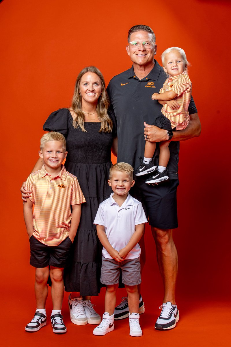 AndrewMitch's tweet image. The FAMILY is ALL IN.

#OBlock #GoPokes #DAT