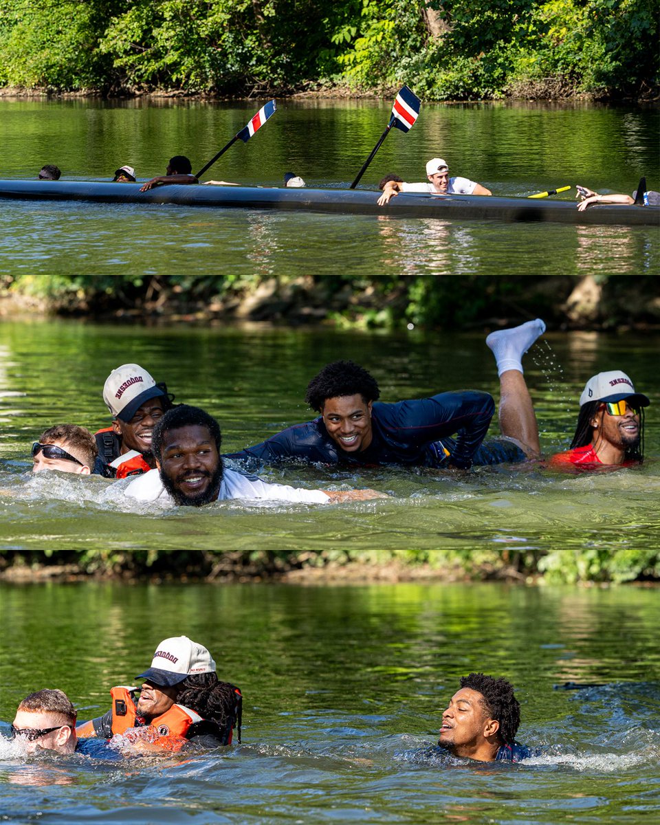 fun time IN the water with <a href="/DuqWRow/">Duquesne Women's Rowing</a> 😂