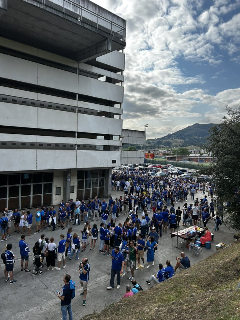 PabloAlvarz's tweet photo. la de pensar os la sabéis?🤔 @RealOviedo https://t.co/2bKZjf4vHM