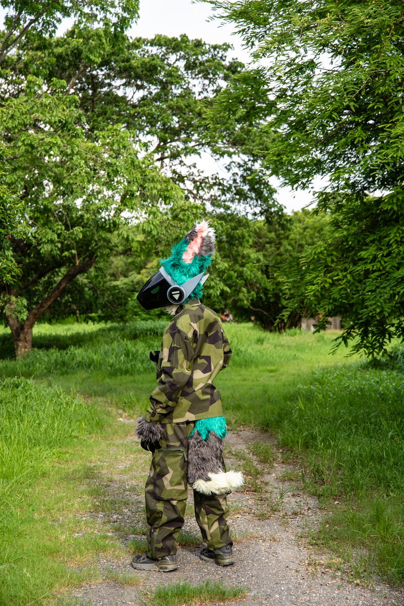 Hofno：Why did you say I couldn't play in the woods? 

📸： <a href="/tremor_714/">特雷默爾➡️獸無限 2025 Infurnity_2025</a>

#FursuitFriday 
#Fursuit 
#furry 
#protogen