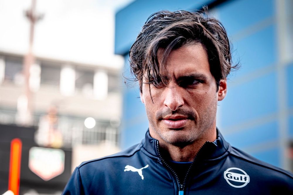 Forlaan19051's tweet photo. 💠Frustrantes y muy decepcionantes

🔸Carlos Sainz ha admitido que su campaña 2025 con Williams hasta ahora "ha sido increíblemente frustrante y muy decepcionante" por la falta de resultados.

#F1 #HungarianGP 🇭🇺 https://t.co/g1AOss0CFI