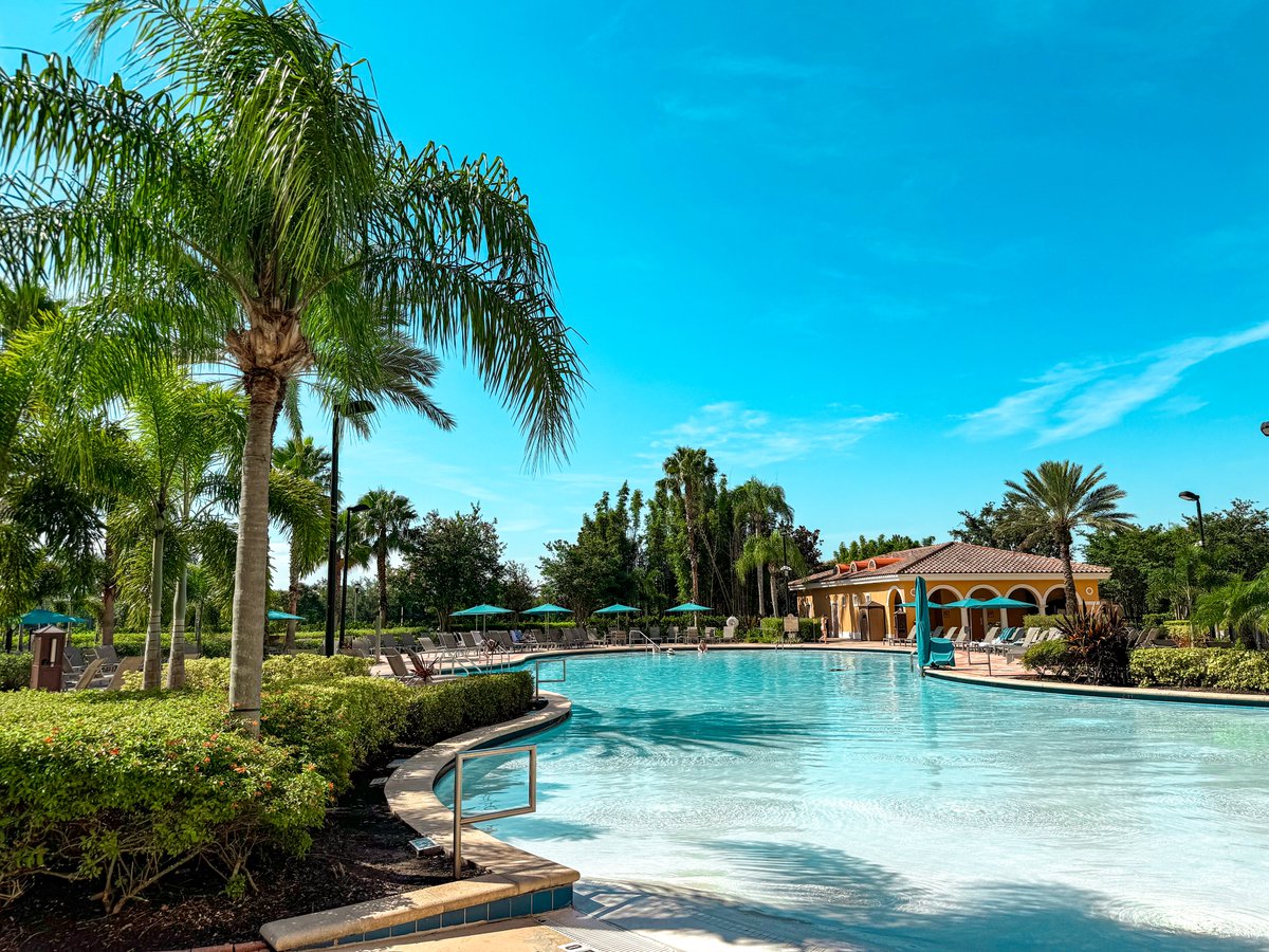 More than a stay, it’s an experience. What’s your favorite part of a Rosen Hotels getaway? ✨

📍Rosen Shingle Creek
