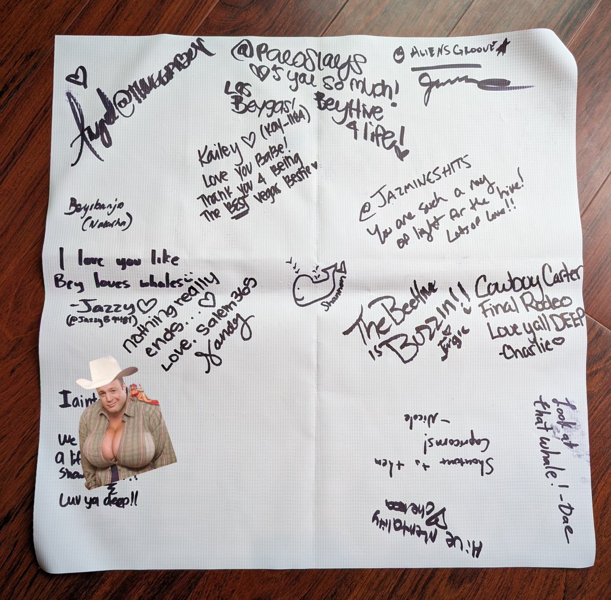 alllll the way from Las Vegas to New York, the whale sign is back home! Thank you to everyone who signed the back! Love you DEEP! 🐋🐋🐋🐋 <a href="/aliensgroove/">★ ON AIR!</a> <a href="/PacoSlays/">𐚁 CowBoy Slays🐝 𐚁</a> <a href="/THUGGABEY/">THUGGA</a> <a href="/Beysbanjo/">🌾🪕𐚁 ★ Beyoncé’s Banjo ★ 𐚁 🪕🌾</a> <a href="/JazzyB9481/">JazzyB9481</a> <a href="/kay_1184/">Kailey</a> <a href="/FindingNandy/">SALEM365</a> <a href="/Iaintmissed/">iam</a> &amp; everyone else!!