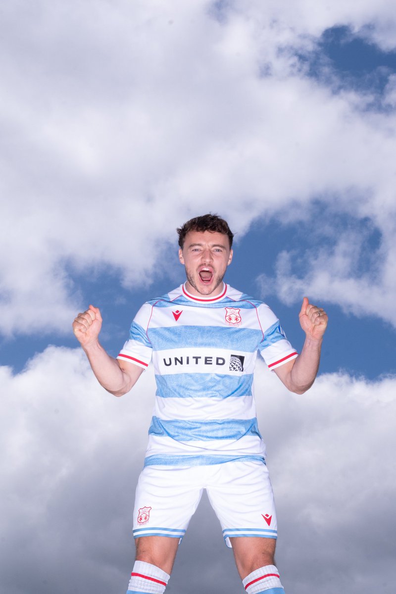 🚨Wrexham AFC drops a stunning third kit blending Argentina's stripes with a tribute to Welsh settlers in Patagonia (1865)!