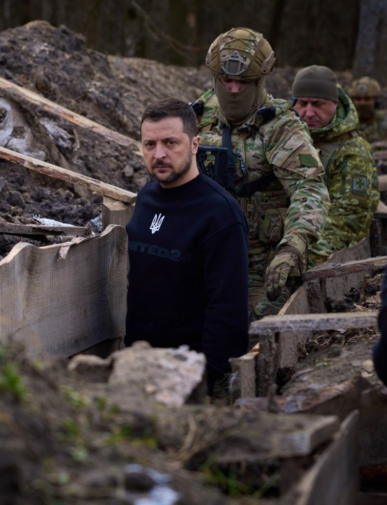 Yes or No

Do you still support brave President Mr Zelensky and Ukraine? 🇺🇦